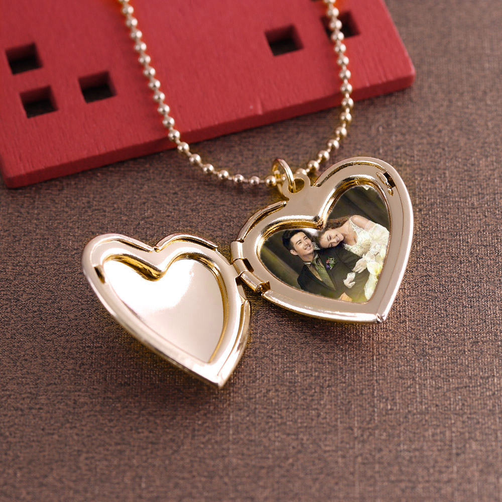 Heart Locket Necklace Photo - 1 шт., медальон в форме сердца