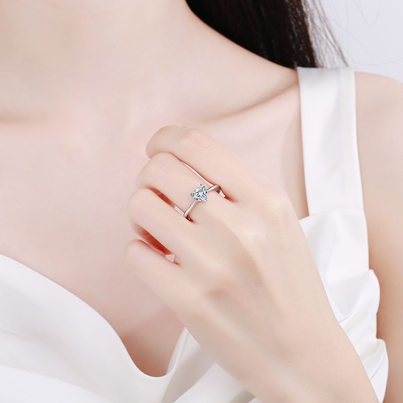 Кольцо LioraGem с муассанитом  – обзор и цена Moissanite Engagement Ring 1 Carat